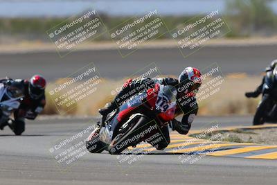 media/Oct-08-2022-SoCal Trackdays (Sat) [[1fc3beec89]]/Turn 14 (1050am)/